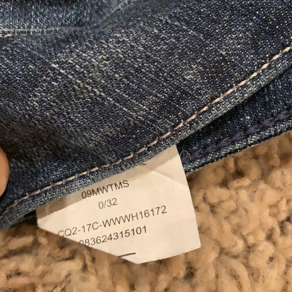 Straight Leg Wrangler Jeans - Picture 4 of 4